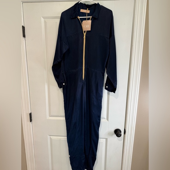 NWT Women’s CALI DREAMING Flightsuit- French Navy. Size Small - Picture 5 of 11